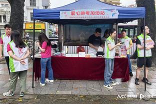 官方：梅开二度助海港逆转三镇，武磊当选中超首轮最佳球员